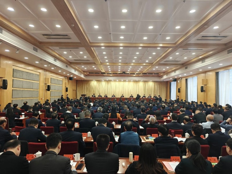 表彰！雷神研究院副总经理陈雨获得河南省非公有制经济人士“优秀中国特色社会主义事业建设者”称号