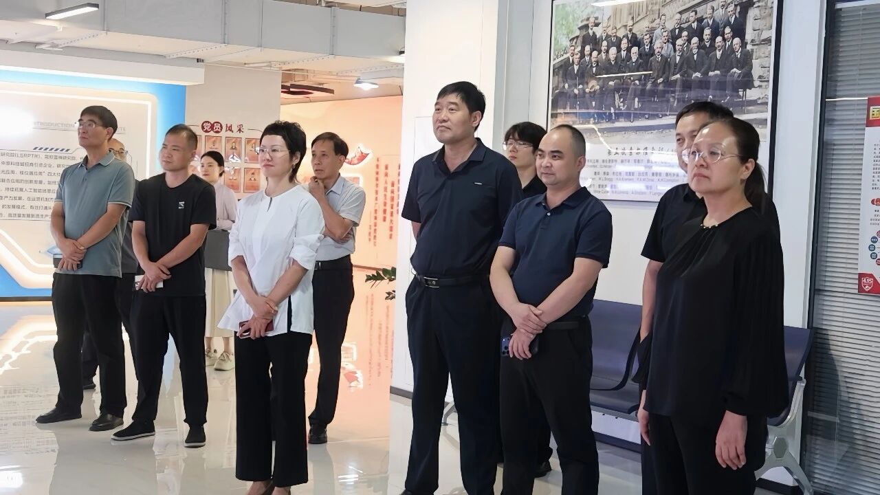d4f37baf-01ca-4861-bf2e-287d85dadbf6 d4f37baf-01ca-4861-bf2e-287d85dadbf6